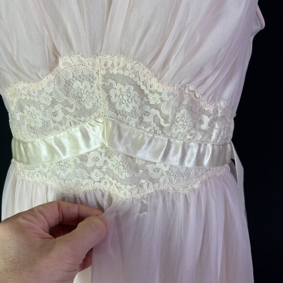 Vintage 1950s Vanity Fair Nightgown Layered Pale Pink Lace Sleeveless *Flaw - Picture 4 of 13
